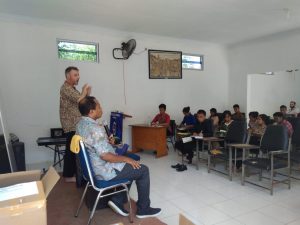 Seminar Bahasa Inggris